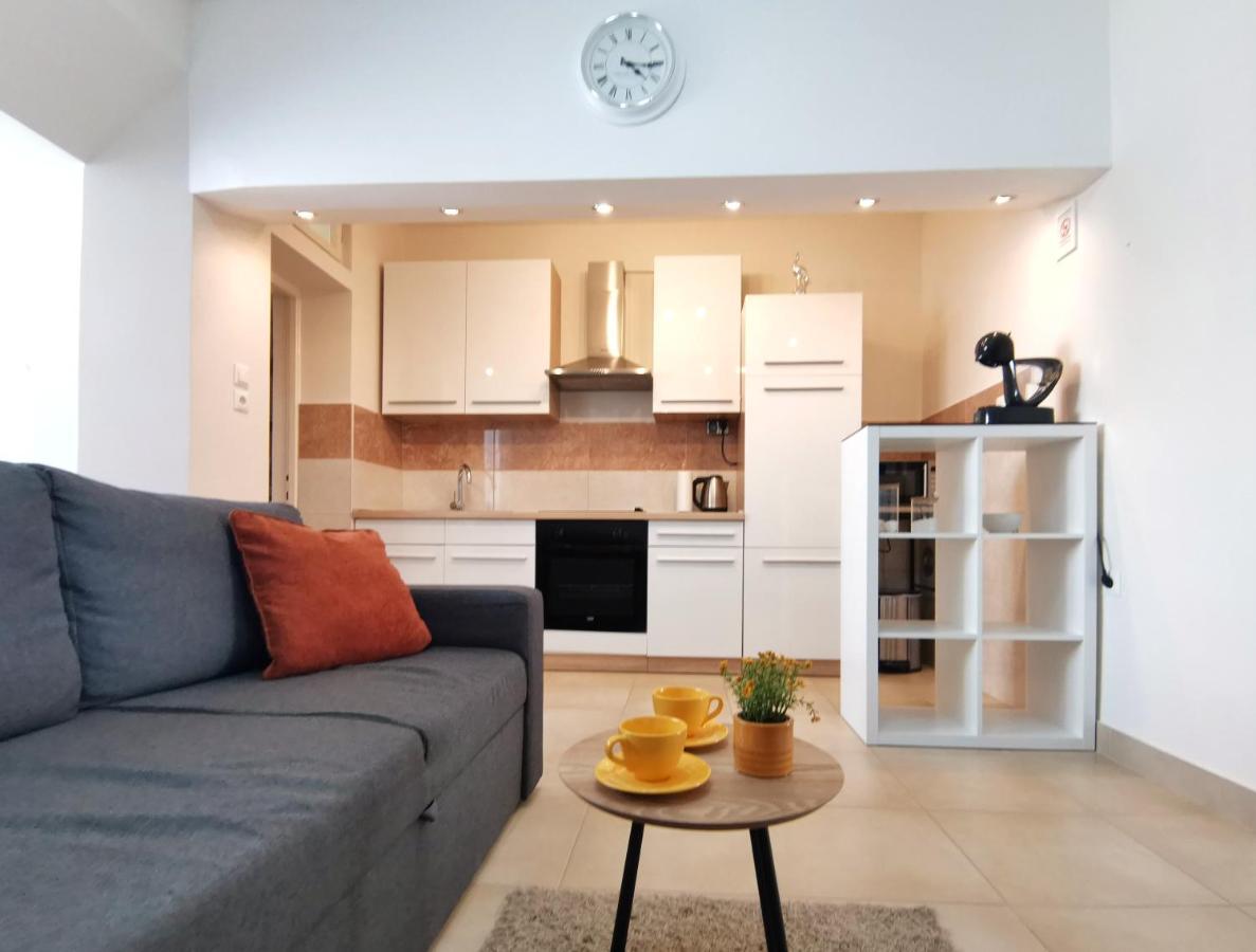Honeycomb Apartment Split - Free Parking Exterior foto